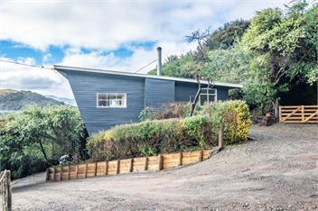 The Grandstand (Bachcare) - Akaroa