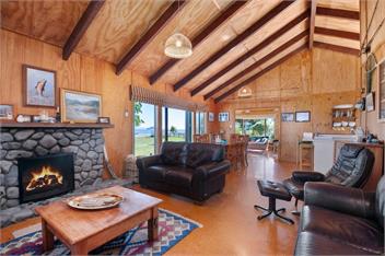 Lakeside Lodge (Bachcare) - Tauranga Taupo