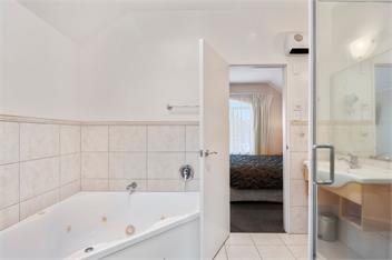 Midtown Tui Villa (Bachcare) - Taupo Central