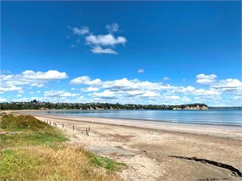 Tindalls Hideaway - 200 steps to beach - Whangaparaoa