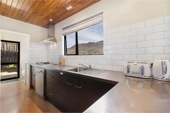 The Alpine (Bachcare) - Queenstown