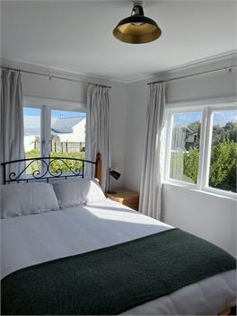 Sackville Retreat - Martinborough