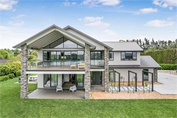 LakeSide Karapiro Downstairs Apartment - Cambridge