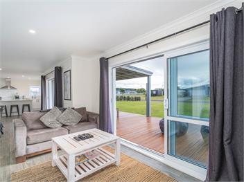 Cooks Family Retreat (Bachcare) - Whitianga