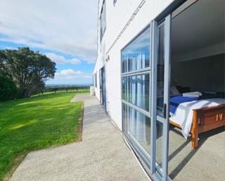 Hosts on the Coast Tui Hills - Katikati