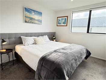 Freyberg - Hagley Park doorstep - Bookahome - Christchurch