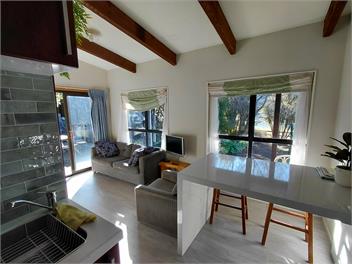 Cod Cottage Waterfront Akaroa Harbour - 
