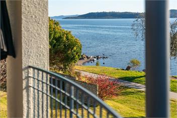 Rainbow Point Yacht Club (Bachcare) - 