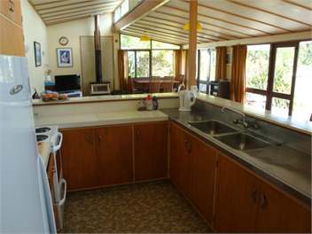 Beach House - PICTON