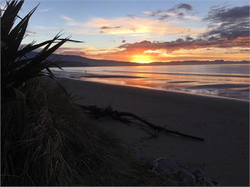 Oak Beach House - Takaka