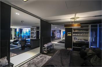 The Black Diamond  - Auckland