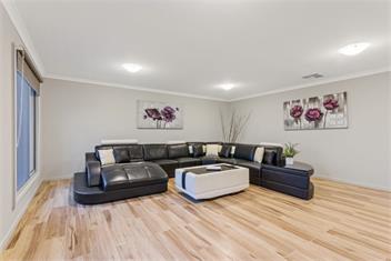 Spacious house near Melb Airport, Sleeps 12  - Melbourne