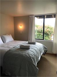 Magnificent lake views and space galore - Taupo