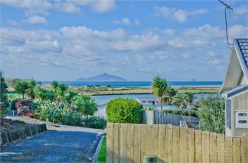 The Blue Cottage with WiFi (Bachcare) - Waipu Cove