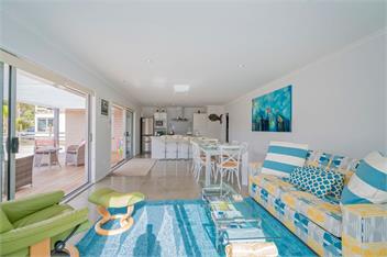Rose's Beach Pad (Bachcare) - Matarangi