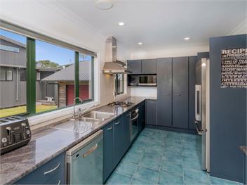 Manaia Magic (Bachcare) - Tairua
