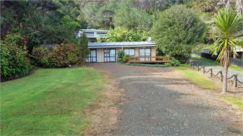 Whangaroa Bach - Whangaroa