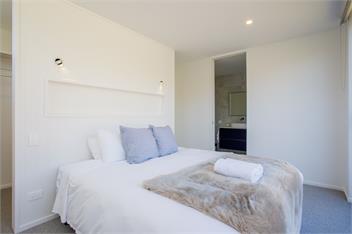Luxury Fern Burn Retreat, Wanaka - Wanaka