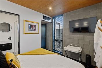 Divine on Derby (Bachcare) - Christchurch