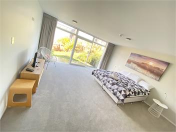 The Peninsula Grande - Northland