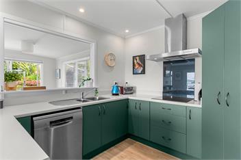 Harbour Escape (Bachcare) - Paparoa