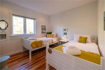 GRAPE SHED COTTAGE : Coast & Country - Waiheke Island