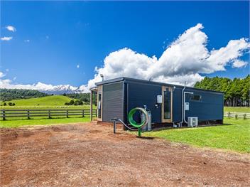 Cozy Cabin with a View (Bachcare) - Ohakune