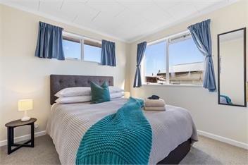 All Year Round Adventure Base (Bachcare) - National Park