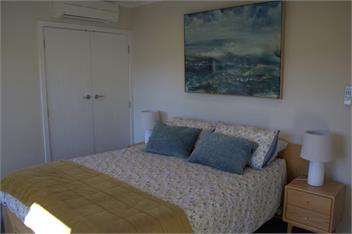 Private, close to waters edge and Station Park - Wanaka