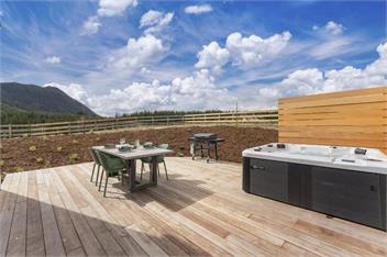 Stagford Barn with Private Hot Tub - Taupo