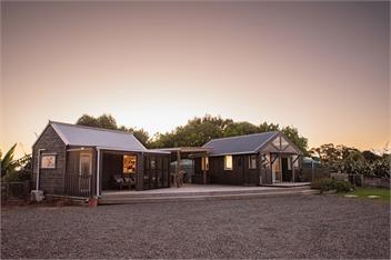Rustic Rural Cabin Retreat with Spa – Ngunguru - Ngunguru