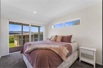 Modern Lake view Cottage – Sleeps 8 | Stunning Views - Mangakino, Taupo District