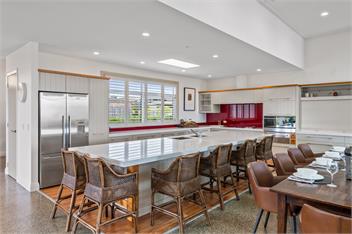 Lakefront Kuiwai - Taupo - on the lake + spa pool! - Taupo