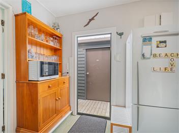 The Retro Shack (Bachcare) - Whitianga