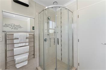 Taupo Family Retreat - pet friendly - Taupo