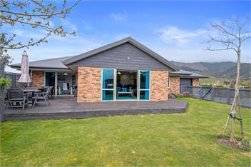 Pohara Beach Life -