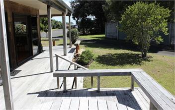 Your Relaxed Beach Base in Matarangi -