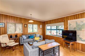 Taupo Bay Beach Front House - Taupo Bay Northland