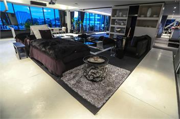The Black Diamond  - Auckland