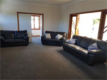 LOCATION! SUN! SPACE GALORE! - Gisborne