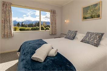 Kepler Retreat (Bachcare) - Te Anau