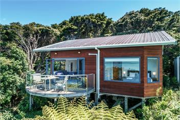 CrossTrees Chalet (Bachcare) - Waiheke Island