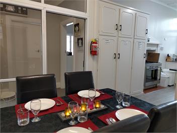 Lovett Lodge - Multi Room Group stay! - Invercargill