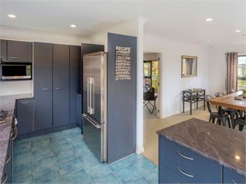 Manaia Magic (Bachcare) - Tairua