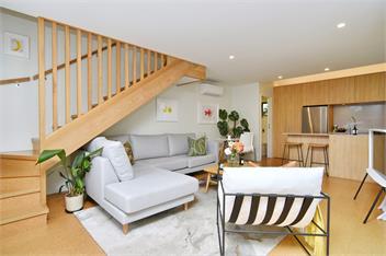 Urban Escape – Addington Townhouse- Walk to Stadium & Cafes to Stadium and Cafes - Christchurch