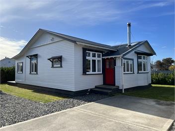 Sackville Retreat - Martinborough