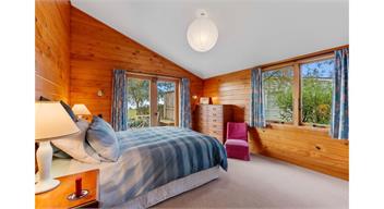 Lakefront Retreat (Bachcare) - Tauranga Taupo