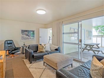 Sans Souchi (Bachcare) - Whangamata