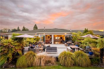 Zatori - A Luxury Paradise for Adventure or Relaxation - Golden Bay