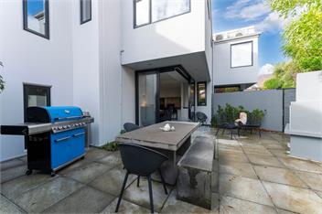 The Moorings Apartment 5 - a stone's throw from the lake! - Taupo